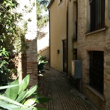 Lägenhet Dimora Il Castello